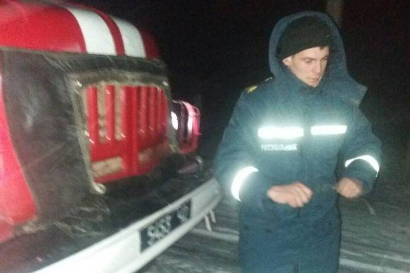Наслідки негоди на Хмельниччині: рейсовий автобус з пасажирами злетів в кювет, фото №2 на сайті vsim.ua
