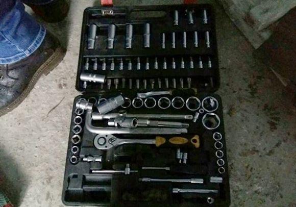 Ніяк не вгамується. 50-річний кам'янчанин обкрадав машини поки інші його справи розглядали в суді на сайті vsim.ua Ніяк не вгамується. 50-річний кам'янчанин обкрадав машини поки інші його справи розглядали в суді, фото №4 на сайті vsim.ua