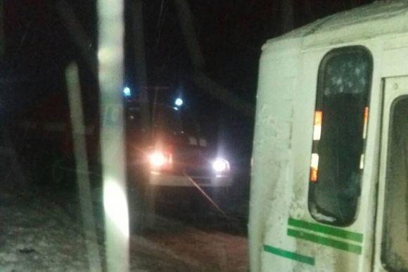 Наслідки негоди на Хмельниччині: рейсовий автобус з пасажирами злетів в кювет, фото №1 на сайті vsim.ua