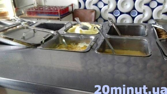 Рейд тернопільськими їдальнями: чим і за скільки можна пообідати в обладміністрації на сайті 20minut.ua Рейд тернопільськими їдальнями: чим і за скільки можна пообідати в обладміністрації, фото №2 на сайті 20minut.ua
