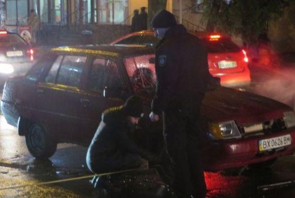 Хроніка ДТП у Хмельницькому: пішоходів збивали на "зебрі", а водії врізались у стовпи на сайті vsim.ua Хроніка ДТП у Хмельницькому: пішоходів збивали на "зебрі", а водії врізались у стовпи, фото №1 на сайті vsim.ua