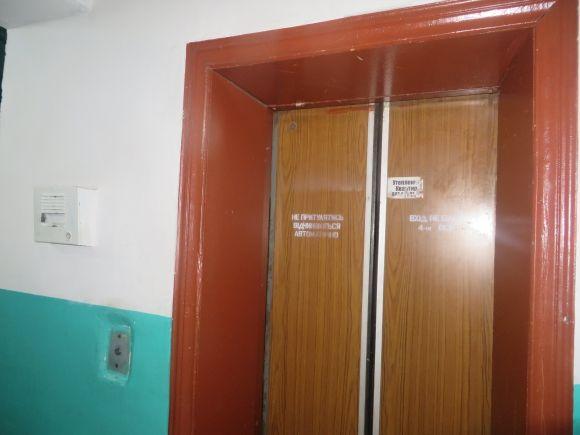 “Якщо відключать, буду жити у підвалі”, - хмельничанка про зупинку 140 ліфтів, фото №1 на сайті vsim.ua