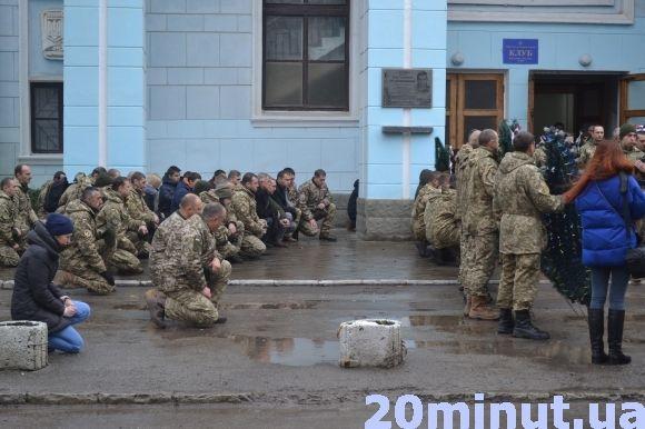 Кам’янець попрощався із 22-річним загиблим військовим на сайті 20minut.ua Кам’янець попрощався із 22-річним загиблим військовим, фото №2 на сайті 20minut.ua