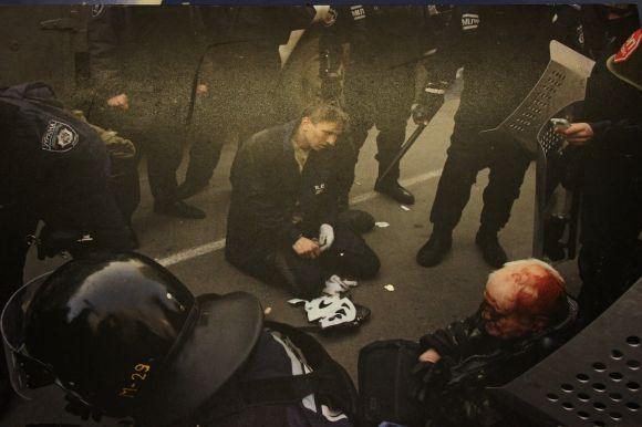 На виставці - драматичні фото з Майдану, які зробив Герой Віктор Гурняк, фото №6 на сайті 20minut.ua