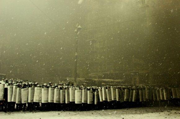 На виставці - драматичні фото з Майдану, які зробив Герой Віктор Гурняк, фото №4 на сайті 20minut.ua