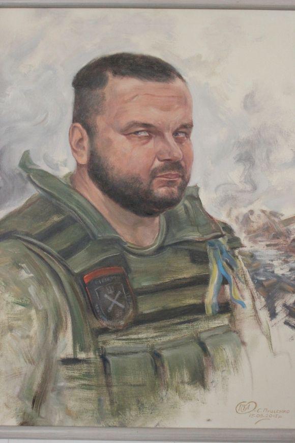Художник з Харкова намалював портрети добровольців зі всієї України, фото №2 на сайті 20minut.ua