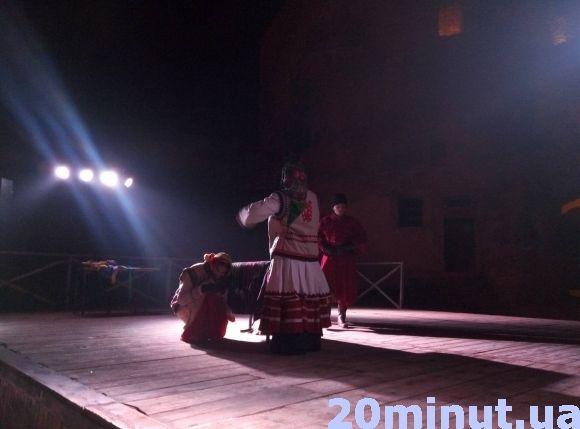 У Кам’янці провели театральні розваги на тему Андріївських вечорниць на сайті 20minut.ua У Кам’янці провели театральні розваги на тему Андріївських вечорниць, фото №1 на сайті 20minut.ua