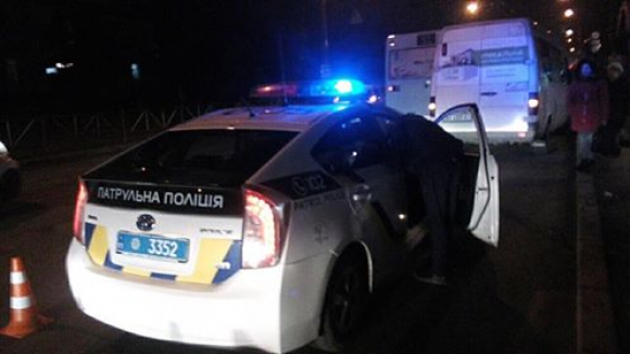 Кам'янецька у заторах через ДТП:  не розминулися міські маршрутка і автобус, фото №2 на сайті vsim.ua