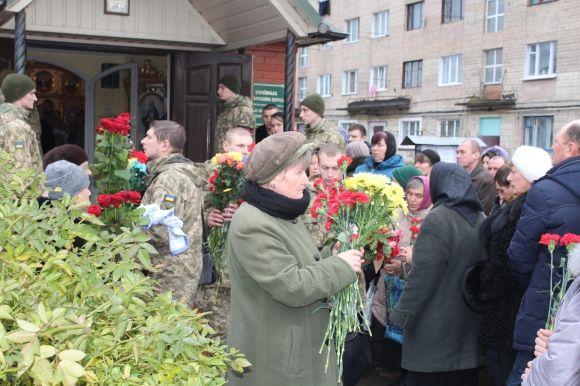 Снайпер промахнувся, але куля зрекошетила. Як загинув розвідник з Вінниці на сайті 20minut.ua Снайпер промахнувся, але куля зрекошетила. Як загинув розвідник з Вінниці, фото №5 на сайті 20minut.ua
