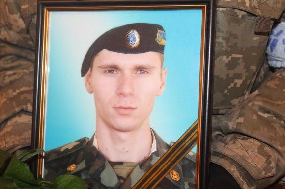 Снайпер промахнувся, але куля зрекошетила. Як загинув розвідник з Вінниці на сайті 20minut.ua Снайпер промахнувся, але куля зрекошетила. Як загинув розвідник з Вінниці, фото №3 на сайті 20minut.ua