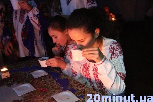 60 незаміжніх тернополянок ворожили на судженого, фото №3 на сайті 20minut.ua