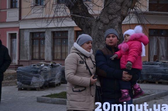 У Кам’янці - Подільському засяяла головна ялинка (ФОТО), фото №3 на сайті 20minut.ua