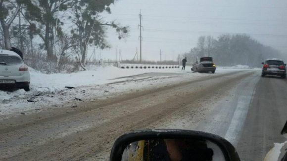 Сніг та ожеледиця цієї доби стали причиною низки ДТП на Вінниччині, фото №6 на сайті 20minut.ua
