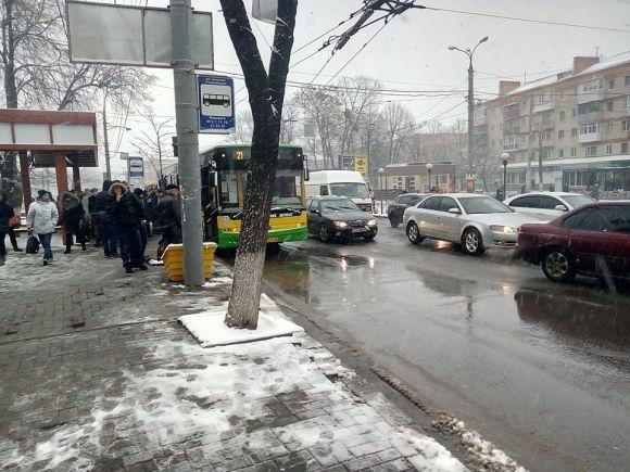Вінниця з самого ранку поринула у затори. Перелік вулиць, фото №1 на сайті 20minut.ua