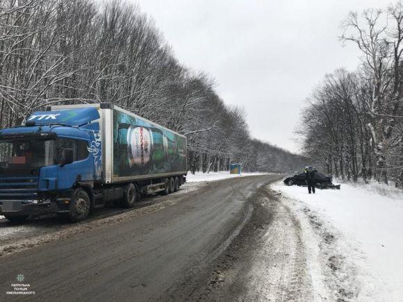 Новини Хмельницького - фото з Наслідки негоди: біля Головчинець «Mitsubishi» влетіло в вантажівку Наслідки негоди: біля Головчинець «Mitsubishi» влетіло в вантажівку, фото №1 на сайті vsim.ua