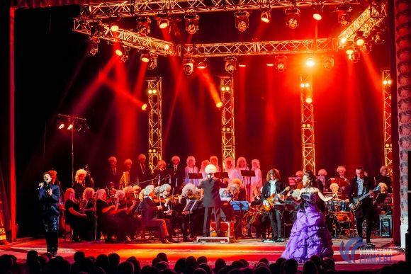 Вінниця зацінила рок-Моцарта з вінничанкою Василенко, солісткою «Pur:Pur», зірками «Х-Фактора» і гітаристами «Юркеш» на сайті 20minut.ua Вінниця зацінила рок-Моцарта з вінничанкою Василенко, солісткою «Pur:Pur», зірками «Х-Фактора» і гітаристами «Юркеш», фото №2 на сайті 20minut.ua