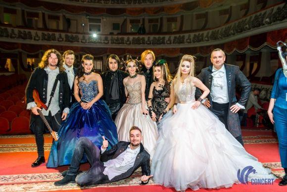 Вінниця зацінила рок-Моцарта з вінничанкою Василенко, солісткою «Pur:Pur», зірками «Х-Фактора» і гітаристами «Юркеш» на сайті 20minut.ua Вінниця зацінила рок-Моцарта з вінничанкою Василенко, солісткою «Pur:Pur», зірками «Х-Фактора» і гітаристами «Юркеш», фото №55 на сайті 20minut.ua