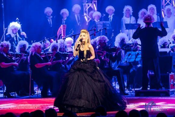 Вінниця зацінила рок-Моцарта з вінничанкою Василенко, солісткою «Pur:Pur», зірками «Х-Фактора» і гітаристами «Юркеш» на сайті 20minut.ua Вінниця зацінила рок-Моцарта з вінничанкою Василенко, солісткою «Pur:Pur», зірками «Х-Фактора» і гітаристами «Юркеш», фото №45 на сайті 20minut.ua