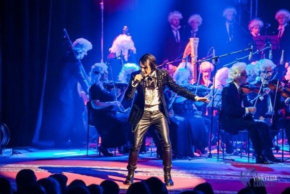 Вінниця зацінила рок-Моцарта з вінничанкою Василенко, солісткою «Pur:Pur», зірками «Х-Фактора» і гітаристами «Юркеш» на сайті 20minut.ua Вінниця зацінила рок-Моцарта з вінничанкою Василенко, солісткою «Pur:Pur», зірками «Х-Фактора» і гітаристами «Юркеш», фото №34 на сайті 20minut.ua