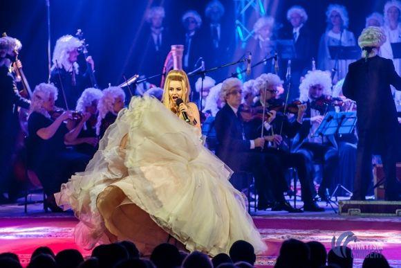 Вінниця зацінила рок-Моцарта з вінничанкою Василенко, солісткою «Pur:Pur», зірками «Х-Фактора» і гітаристами «Юркеш» на сайті 20minut.ua Вінниця зацінила рок-Моцарта з вінничанкою Василенко, солісткою «Pur:Pur», зірками «Х-Фактора» і гітаристами «Юркеш», фото №7 на сайті 20minut.ua