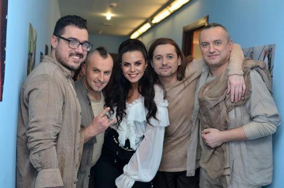 Вінниця зацінила рок-Моцарта з вінничанкою Василенко, солісткою «Pur:Pur», зірками «Х-Фактора» і гітаристами «Юркеш» на сайті 20minut.ua Вінниця зацінила рок-Моцарта з вінничанкою Василенко, солісткою «Pur:Pur», зірками «Х-Фактора» і гітаристами «Юркеш», фото №12 на сайті 20minut.ua