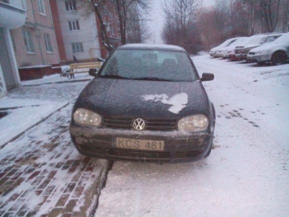 Тернопільські водії залишають автомобілі біля будинків і цим перешкоджають прибиранню снігу, фото №3 на сайті 20minut.ua