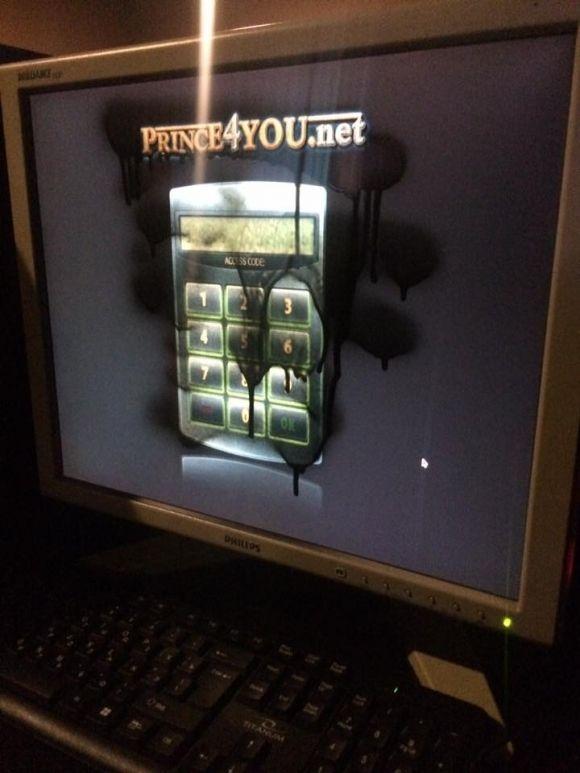 Зафарбували вивіску і монітори: як активісти з "Чорного комітету" в гральному закладі бешкетували, фото №1 на сайті 20minut.ua