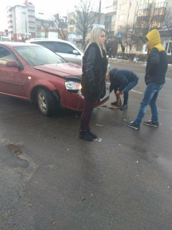 Chevrolet і Skoda не поділили дороги на Бандери, фото №2 на сайті 20minut.ua
