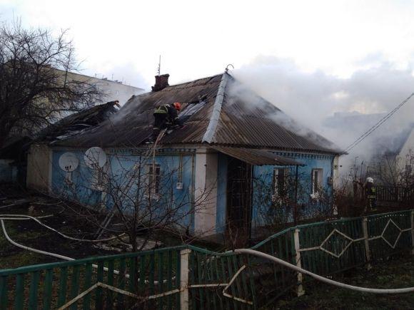 Через коротке замкнення електромережі у Волочиську згорів будинок, фото №3 на сайті vsim.ua