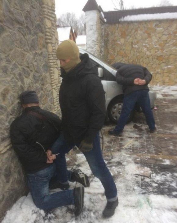 Самвел і банда на свободі. Апеляція не змінила «умовного» вироку рекетирам на сайті 20minut.ua Самвел і банда на свободі. Апеляція не змінила «умовного» вироку рекетирам, фото №2 на сайті 20minut.ua