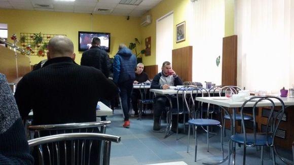 Перевіряємо хмельницькі їдальні: як годують у «Євросмаку» біля кінотеатру “Планета”, фото №3 на сайті vsim.ua