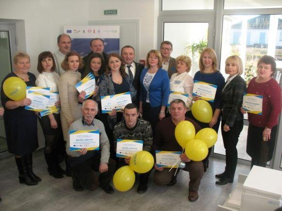 У Меджибізькій об’єднаній територіальній громаді відкрили сучасний ЦНАП на сайті vsim.ua У Меджибізькій об’єднаній територіальній громаді відкрили сучасний ЦНАП, фото №2 на сайті vsim.ua