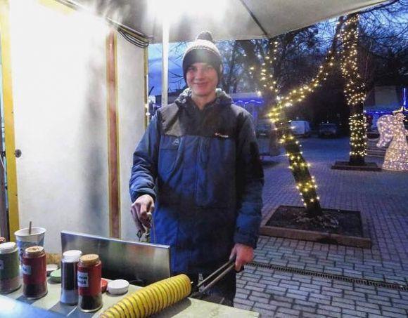 Що випити і чим закусити на новорічно-різдвяному ярмарку Хмельницького на сайті vsim.ua Що випити і чим закусити на новорічно-різдвяному ярмарку Хмельницького, фото №2 на сайті vsim.ua