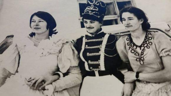 Тернополянка показала фото, як медики святкували Новий рік у 70-х роках на сайті 20minut.ua Тернополянка показала фото, як медики святкували Новий рік у 70-х роках, фото №3 на сайті 20minut.ua