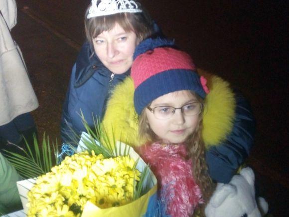 «Мій тато герой!»:- з полону терористів до Хмельницького повернувся Микола Ніколюк (ВІДЕО) на сайті vsim.ua «Мій тато герой!»:- з полону терористів до Хмельницького повернувся Микола Ніколюк (ВІДЕО), фото №1 на сайті vsim.ua