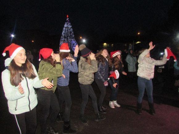 Святковий настрій на центральній площі міста, фото №9 на сайті 20minut.ua