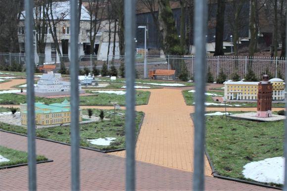 «Міні-Вінниця» безлюдна. Сюди взагалі хтось приходить?! на сайті 20minut.ua «Міні-Вінниця» безлюдна. Сюди взагалі хтось приходить?!, фото №1 на сайті 20minut.ua