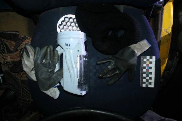 Зухвале пограбування: одесити побили сторожа складу та зв’язали його скотчем на сайті 20minut.ua Зухвале пограбування: одесити побили сторожа складу та зв’язали його скотчем, фото №1 на сайті 20minut.ua