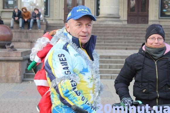 В перший день 2018-ого року тернопільські велосипедисти влаштували заїзд, фото №1 на сайті 20minut.ua