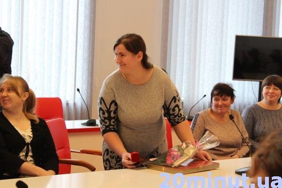 Матері-героїні розповіли, як це - бути мамою п'ятьох, а то й десятьох дітей на сайті 20minut.ua Матері-героїні розповіли, як це - бути мамою п'ятьох, а то й десятьох дітей, фото №2 на сайті 20minut.ua