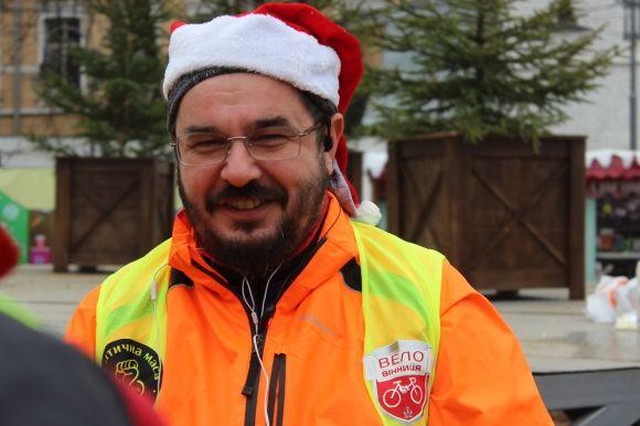 Різдвяний велопарад: Морози та Снігурки на “велооленях” проїхали містом 20 кілометрів, фото №1 на сайті 20minut.ua