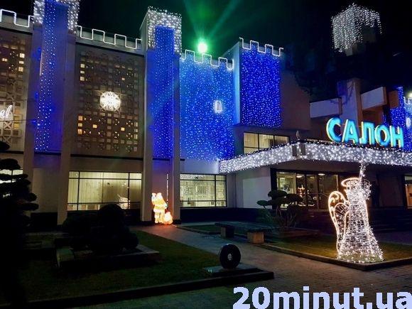 Відео дня: на Текстильній сяє "казкове містечко" на сайті 20minut.ua Відео дня: на Текстильній сяє "казкове містечко", фото №1 на сайті 20minut.ua