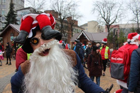 Різдвяний велопарад: Морози та Снігурки на “велооленях” проїхали містом 20 кілометрів, фото №4 на сайті 20minut.ua