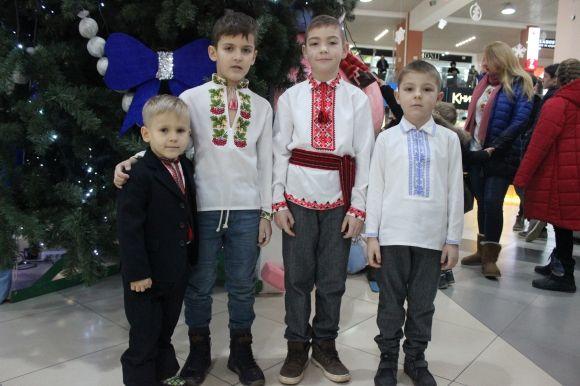 Тернополяни колядували так, що встановили рекорд, фото №1 на сайті 20minut.ua