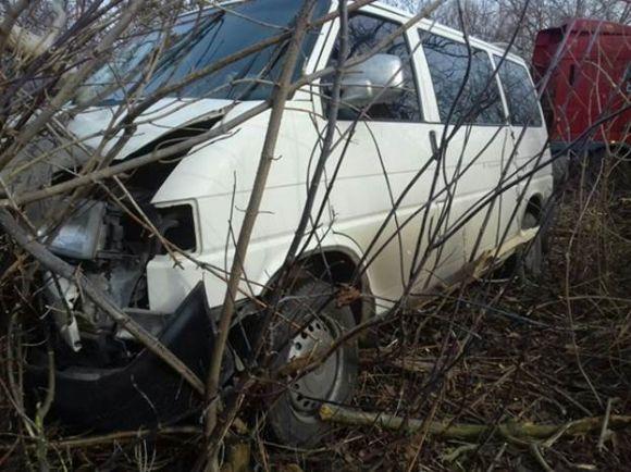 Водій «Ауді А6» обганяв вантажівку. Чому ж бус врізався в дерево? на сайті 20minut.ua Водій «Ауді А6» обганяв вантажівку. Чому ж бус врізався в дерево?, фото №1 на сайті 20minut.ua