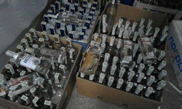 Масштаби вражають: У Гнівані на складі облаштували підпільний спиртзавод, фото №2 на сайті 20minut.ua