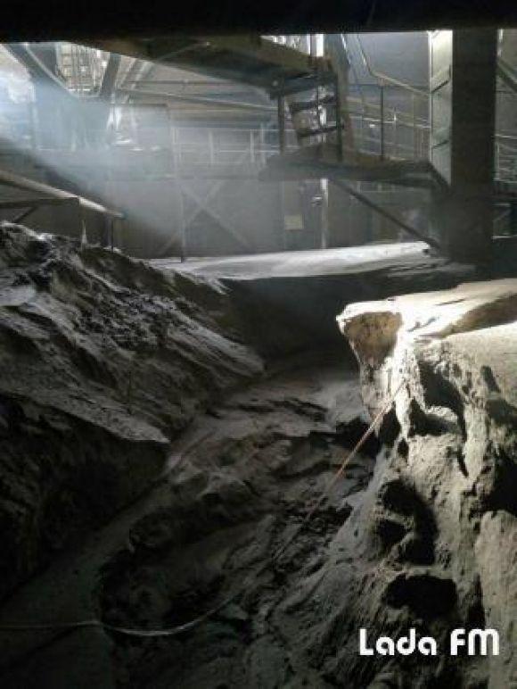 На Ладижинській ТЕС сталася аварія. Фото руйнувань викладають в мережі на сайті 20minut.ua На Ладижинській ТЕС сталася аварія. Фото руйнувань викладають в мережі, фото №1 на сайті 20minut.ua