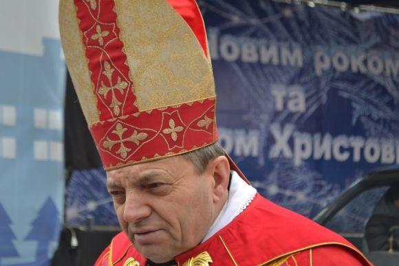 Вулицями Хмельницького пройшла театралізована католицька хода. Трьох Царів везли в кареті, фото №9 на сайті vsim.ua