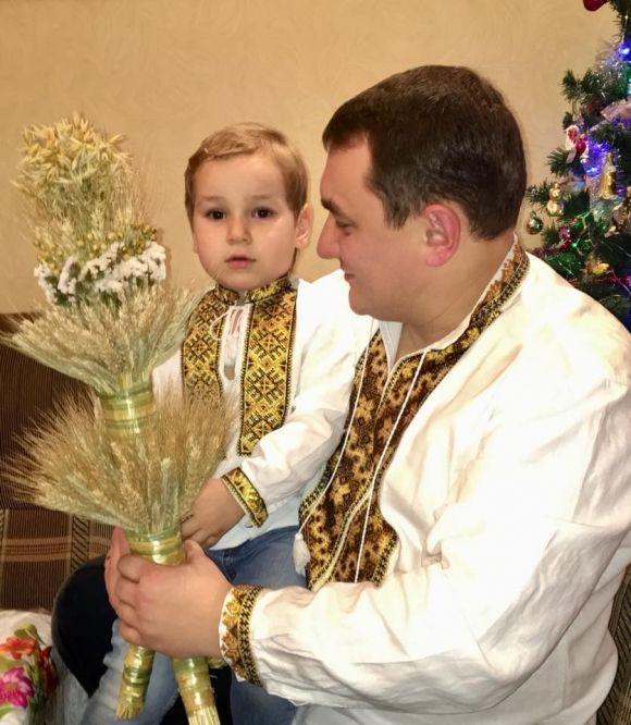 Як депутати на баяні грали, колядки співали і в Діда Мороза перевдягались, фото №6 на сайті 20minut.ua