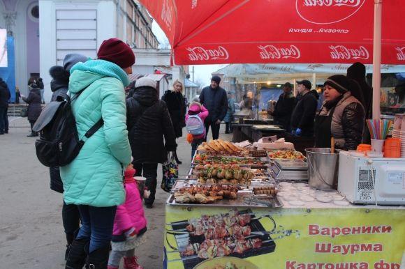 Фалафель, мідії, море м’яса. Огляд вінницького фудфесту, фото №5 на сайті 20minut.ua